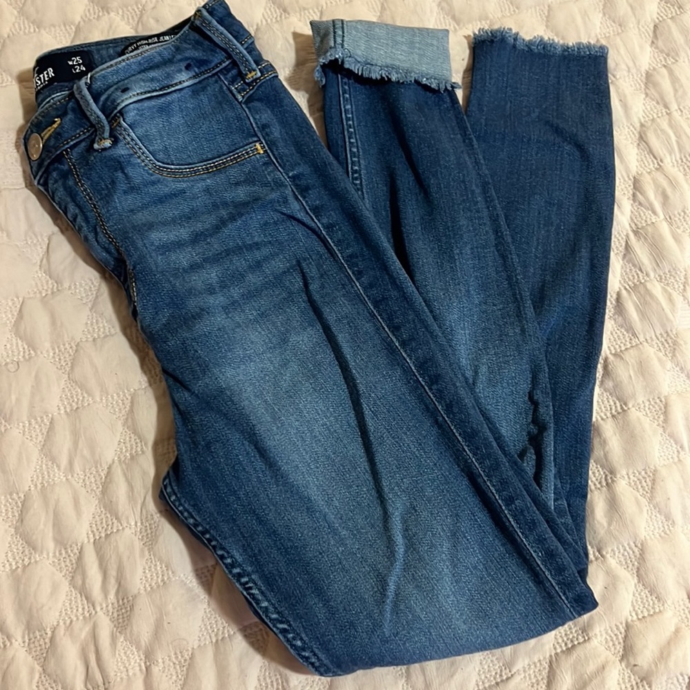 Medium wash hollister jean legging